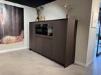 Luxe keuken met hangmeubel en fineer kastenwand, Ophalen, Overige materialen, Bruin, Nieuw