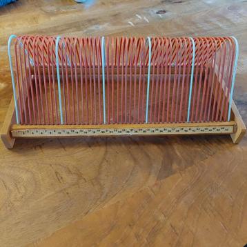 Vintage Platenhouder / Platenrek beschikbaar voor biedingen
