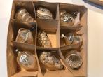 Doos met 9 kleine zilverkleurige kerstballen, Diversen, Ophalen of Verzenden, Zo goed als nieuw