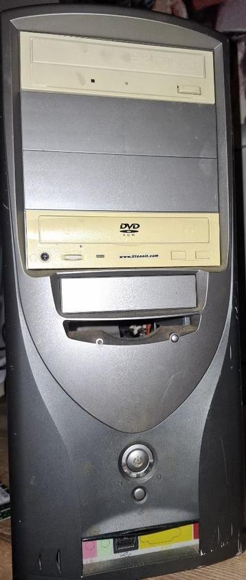 PC AMD Athlon XP 1700+ 40GB hardeschijf beschikbaar voor biedingen