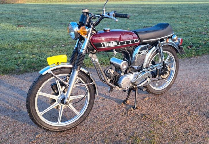 Yamaha FS1 uit 1977 met NL kenteken (1J5), Fietsen en Brommers, Brommers | Oldtimers, Yamaha, Maximaal 45 km/u, Ophalen
