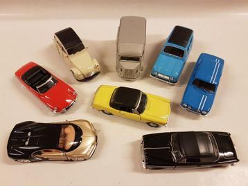 8 x Renault Peugeot Bugatti Citroen automodellen 1:43 beschikbaar voor biedingen