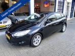 Ford Focus 1.6 TI-VCT Titanium AUTOMAAT (bj 2014), Gebruikt, 4 cilinders, Zwart, Bedrijf