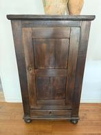 Prachtige oude kast, Ophalen