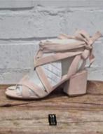 Kenneth Cole - Suedeleren sandalen maat 37 - Nieuw €120, Kenneth Cole, Nieuw, Roze, Sandalen of Muiltjes