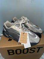 Yeezy Boost 700 V2 Tephra Maat 44, Kleding | Heren, Schoenen, Overige kleuren, Nieuw, Ophalen of Verzenden, Sneakers of Gympen