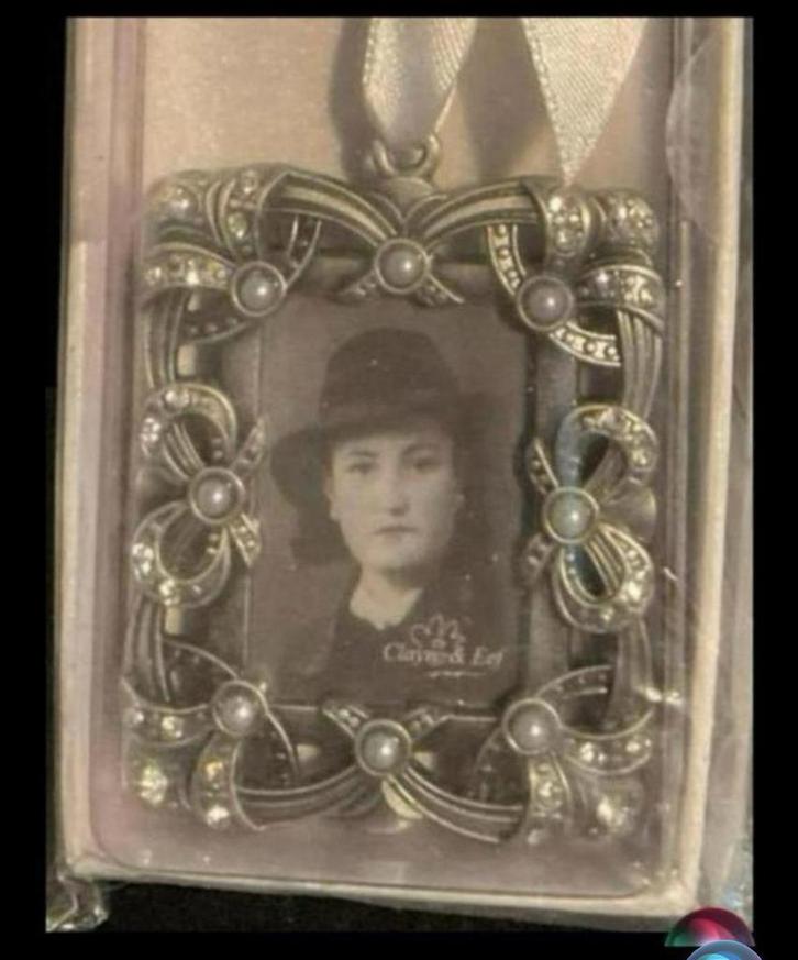 Nieuw fotolijstje Claire & Eef in originele verpakking, Audio, Tv en Foto, Fotografie | Fotolijsten, Nieuw, Ophalen of Verzenden