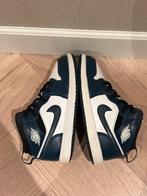 Nike Air Jordan 1 Mid Maat 30, Kinderen en Baby's, Kinderkleding | Schoenen en Sokken, Ophalen of Verzenden, Zo goed als nieuw