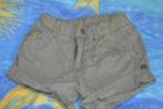 104 korte broek, Kinderen en Baby's, Kinderkleding | Maat 104, Ophalen of Verzenden, Zo goed als nieuw, Meisje, Broek