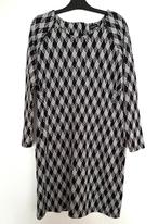 Mooie jurk - TAIFUN - Maat 42 - 44, Kleding | Dames, Jurken, Ophalen of Verzenden, Zo goed als nieuw, Maat 42/44 (L), Onder de knie