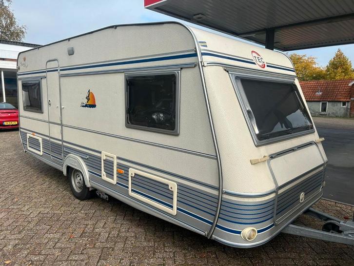 Tec 530 met mover Rondzit en Vastbed, Caravans en Kamperen, Caravans, Particulier, tot en met 4, 1000 - 1250 kg, Rondzit, T.E.C.