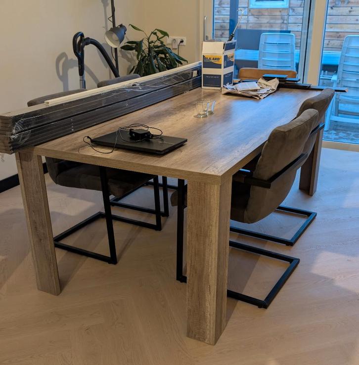 Eetkamertafel wild eiken truffel, Huis en Inrichting, Tafels | Eettafels, Gebruikt, 50 tot 100 cm, 150 tot 200 cm, Vijf personen of meer