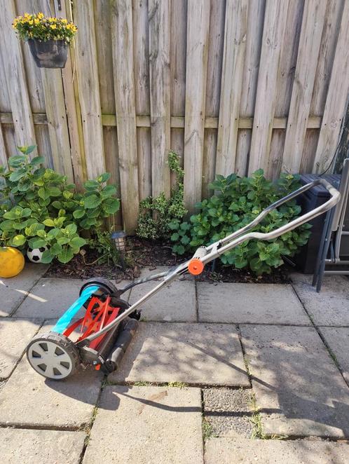 Gardena handgrasmaaier (kooimesmaaier), Tuin en Terras, Grasmaaiers, Zo goed als nieuw, Kooimesmaaier, Ophalen