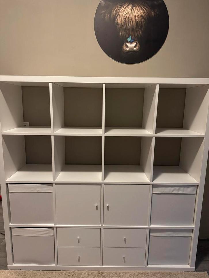 Kallax kast 16 vakken + accessoires, Huis en Inrichting, Kasten | Boekenkasten, Zo goed als nieuw, 100 tot 150 cm, 25 tot 50 cm