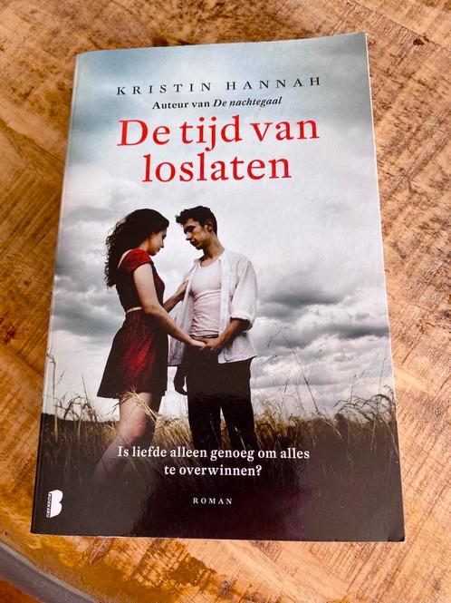 De tijd van loslaten  - Kristin Hannah, Boeken, Romans, Zo goed als nieuw, Ophalen of Verzenden