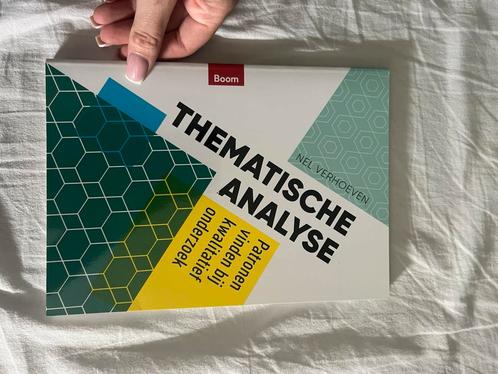 Nel Verhoeven - Thematische Analyse, Boeken, Wetenschap, Zo goed als nieuw, Ophalen of Verzenden