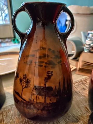 Schramberg Majolica Vaas met Landschap beschikbaar voor biedingen