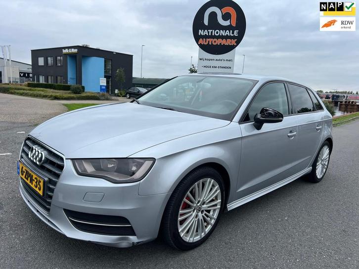 Audi A3 Sportback * 1.6 TDI ultra Attraction Pro Line * ACHT, Auto's, Audi, Bedrijf, Te koop, A3, ABS, Airbags, Airconditioning