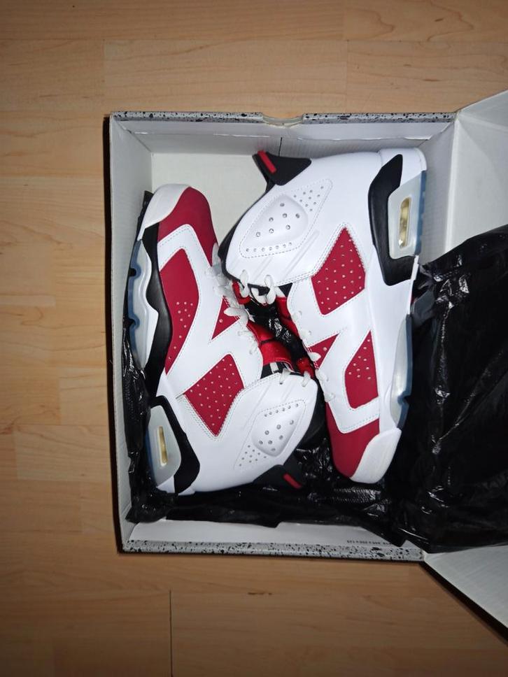 Jordan 6 Carmine Maat 43 OG Ongedragen, Kleding | Heren, Schoenen, Nieuw, Ophalen of Verzenden