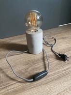 Tafellamp met betonnen voet en filament lamp, Ophalen, Zo goed als nieuw, Glas, Minder dan 50 cm