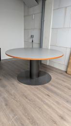 Gratis grote ronde tafel!, Huis en Inrichting, Tafels | Eettafels, Gebruikt, 100 tot 150 cm, Rond, Ophalen of Verzenden