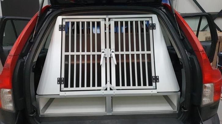 Volvo XC90 D5 2007 hondenbench op maat, Auto diversen, Hondenrekken, Ophalen