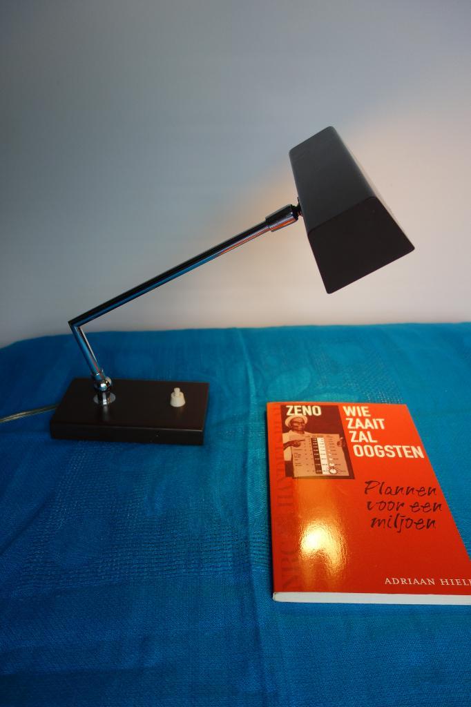 Edam Heca Holland bureaulamp mid jaren 60 vintage, Huis en Inrichting, Lampen | Tafellampen, Gebruikt, Minder dan 50 cm, Metaal