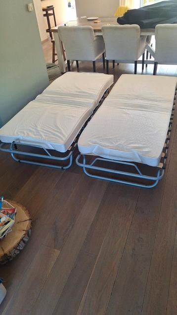 Opklapbaar bed, vouwbed. Ongebruikt. beschikbaar voor biedingen