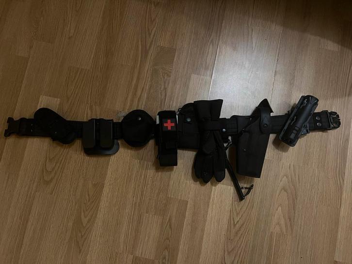 Compleet uitgeruste koppelriem zoals Politie / Kmar, Verzamelen, Militaria | Algemeen, Marechaussee, Nederland, Verzenden