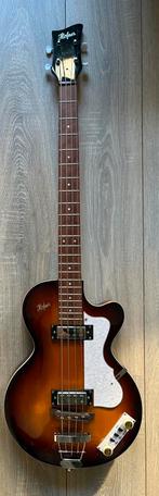 Hofner club bas, Muziek en Instrumenten, Snaarinstrumenten | Gitaren | Bas, Ophalen, Zo goed als nieuw