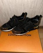 Louis Vuitton run away, Ophalen of Verzenden, Gedragen, Sneakers of Gympen