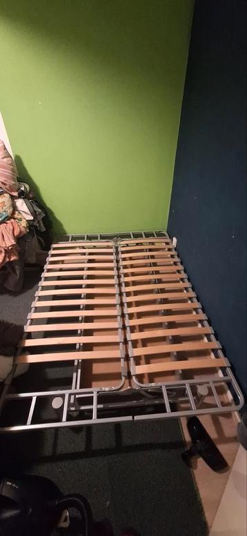 Slaapbank/Bankbed/2 pers bed met matras  beschikbaar voor biedingen