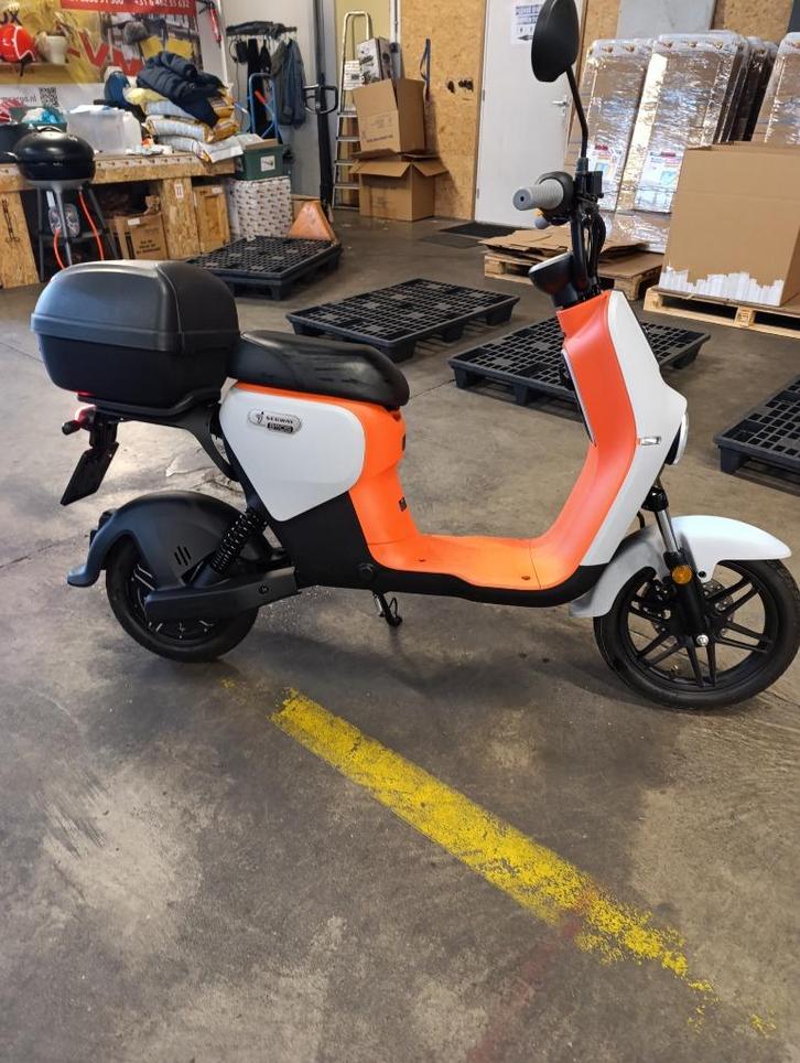 Segway b110s snor 32km per uur, Fietsen en Brommers, Snorfietsen en Snorscooters, Zo goed als nieuw, Overige merken, Elektrisch
