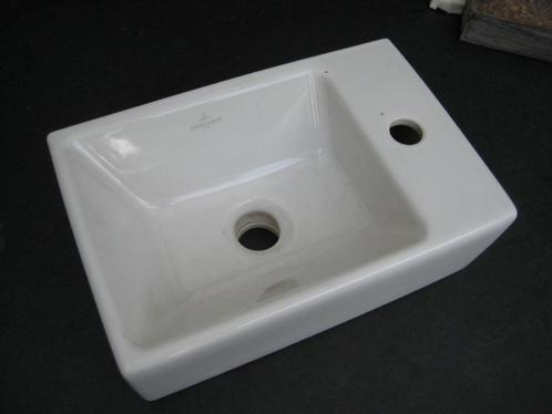 Fontein (wasbak) Villeroy & Boch, helemaal nieuw, Doe-het-zelf en Verbouw, Sanitair, Nieuw, Toilet, Steen, Ophalen