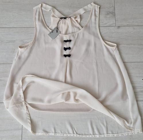Zomerse top Miss charm maat S/M beige nieuw., Kleding | Dames, Tops, Nieuw, Maat 38/40 (M), Beige, Zonder mouw, Ophalen of Verzenden