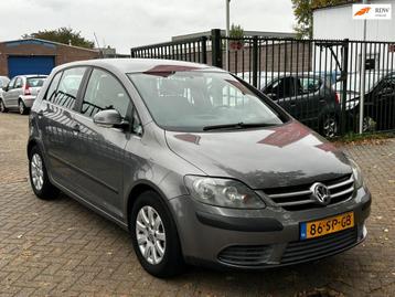 Volkswagen Golf Plus 2.0 FSI Comfortline Automaat 1e eigenaa beschikbaar voor biedingen