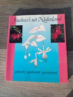 Fuchsia's uit Nederland, Gelezen, Ophalen of Verzenden, Tuinieren en Tuinplanten, Miep Nijhuis, Herman de Graaff, Aat van Wijk