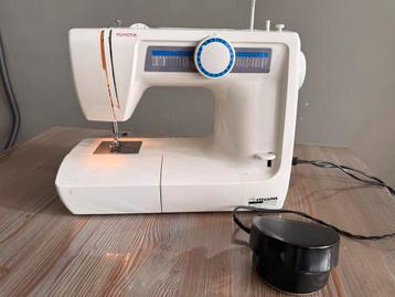 Toyota KB14 RS2000 Naaimachine – Defect beschikbaar voor biedingen