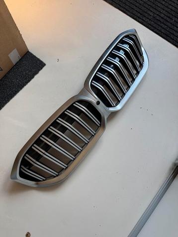 BMW 3 serie grill BMW g20 beschikbaar voor biedingen
