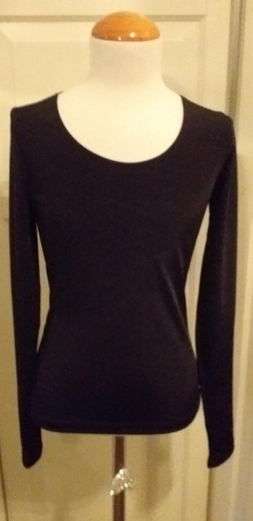 Dunne Trui XS S 34 36 Zwart licht glimmende stof ( Jool ), Kleding | Dames, Truien en Vesten, Zo goed als nieuw, Maat 36 (S), Zwart