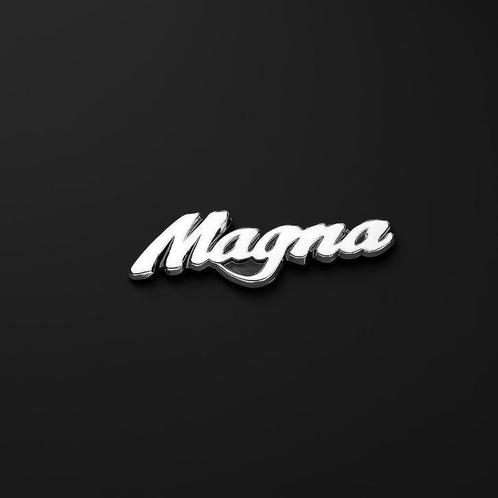 Magna Plak Embleem - Chroomkleurig Metaal, Motoren, Accessoires | Overige, Nieuw, Ophalen of Verzenden