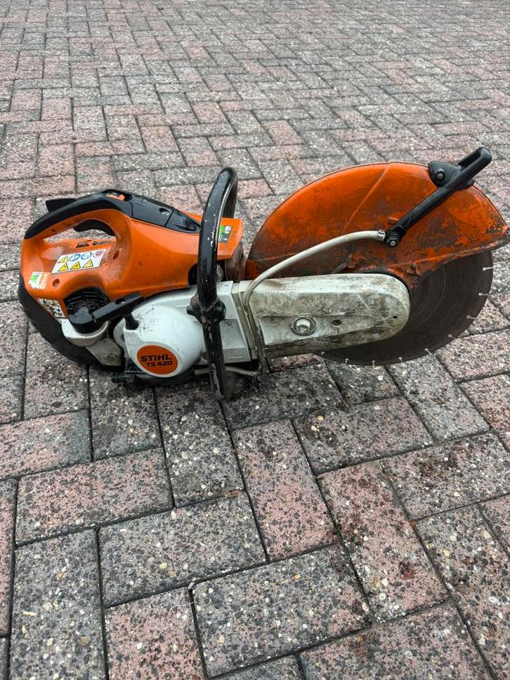 Stihl bandenzaag ts 420, Doe-het-zelf en Verbouw, Gereedschap | Slijpmachines, Zo goed als nieuw, Haakse handslijpmachine, 1000 watt of meer