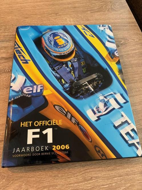 Formule 1 Jaarboek 2006, Boeken, Auto's | Boeken, Zo goed als nieuw, Algemeen, Ophalen of Verzenden