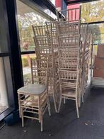 85 White Wash Chiavari/Tiffany Stoelen + Kussens, Huis en Inrichting, Stoelen, Ophalen, Wit, Zo goed als nieuw, Vijf, Zes of meer stoelen