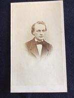 CDV, Jongeman, J.W. KARSSES, GRONINGEN, zeer oud, dun karton, Ophalen of Verzenden, Voor 1940, Gebruikt, Foto