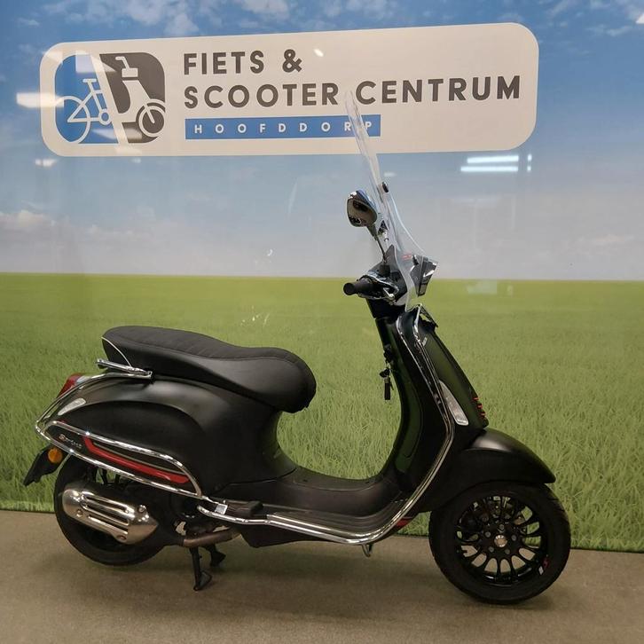 Vespa Sprint notte 2023, Fietsen en Brommers, Scooters | Vespa, Zo goed als nieuw, Overige modellen, Maximaal 45 km/u, Benzine