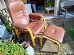 relaxstoel met voetenbankje kunstleder, Huis en Inrichting, Fauteuils, Ophalen, Gebruikt, Minder dan 75 cm, Hout