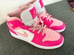 Nike jorden maat 40, Ophalen of Verzenden, Zo goed als nieuw, Schoenen
