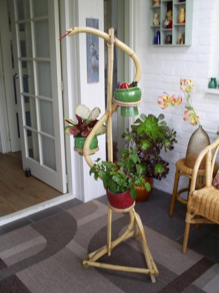 Rotan plantenstandaard slang, Antiek en Kunst, Curiosa en Brocante, Ophalen of Verzenden