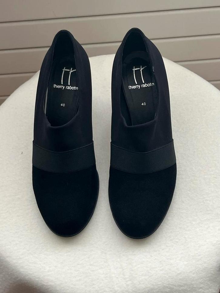 Thierry Rabotin Zwarte Hakken - Amper Gedragen. Maat 40, Kleding | Dames, Schoenen, Zo goed als nieuw, Pumps, Zwart, Ophalen of Verzenden